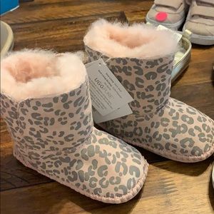 Pink and leopard fur Uggs!